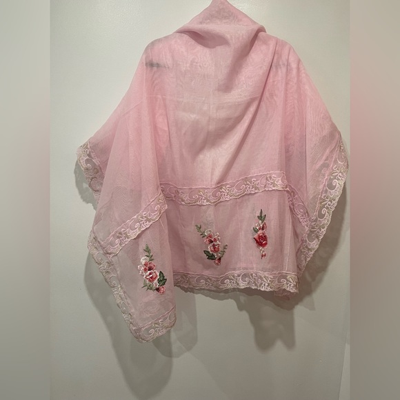 Pink brand new shalwar kameez and dupatta - Picture 4 of 7